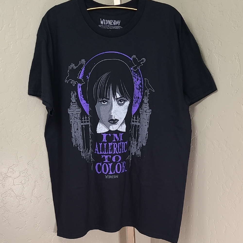 Wednesday Black Purple Graphic Tee I'M ALLERGIC TO COLOR 100% Cotton Large
